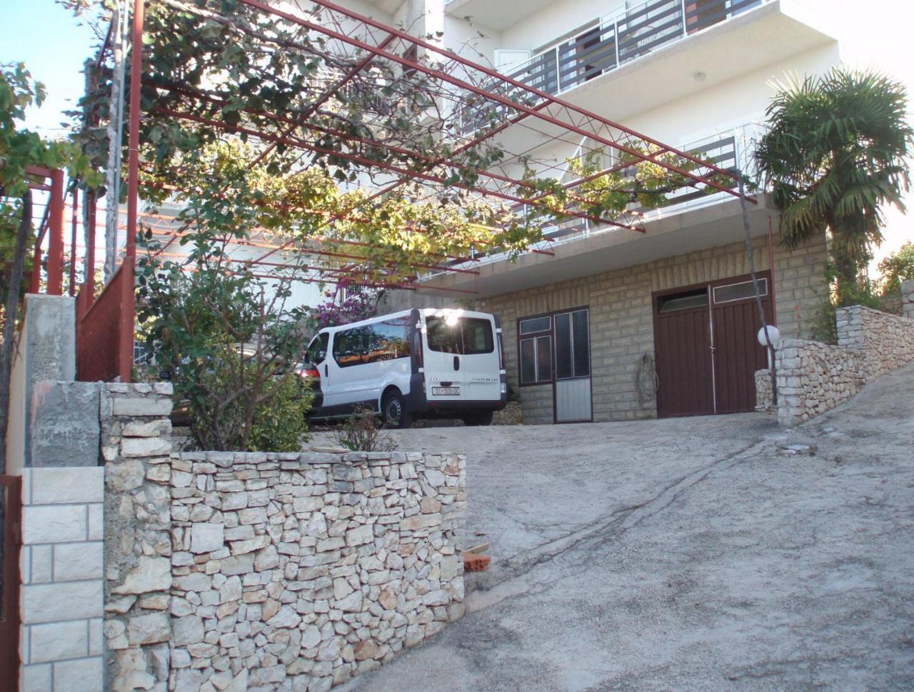 Apartments And Rooms Mirja-Parking Primošten Exterior foto